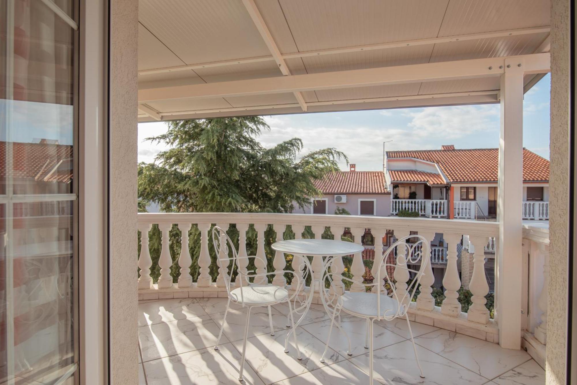 Hotel Villa Vera 2 Fažana エクステリア 写真