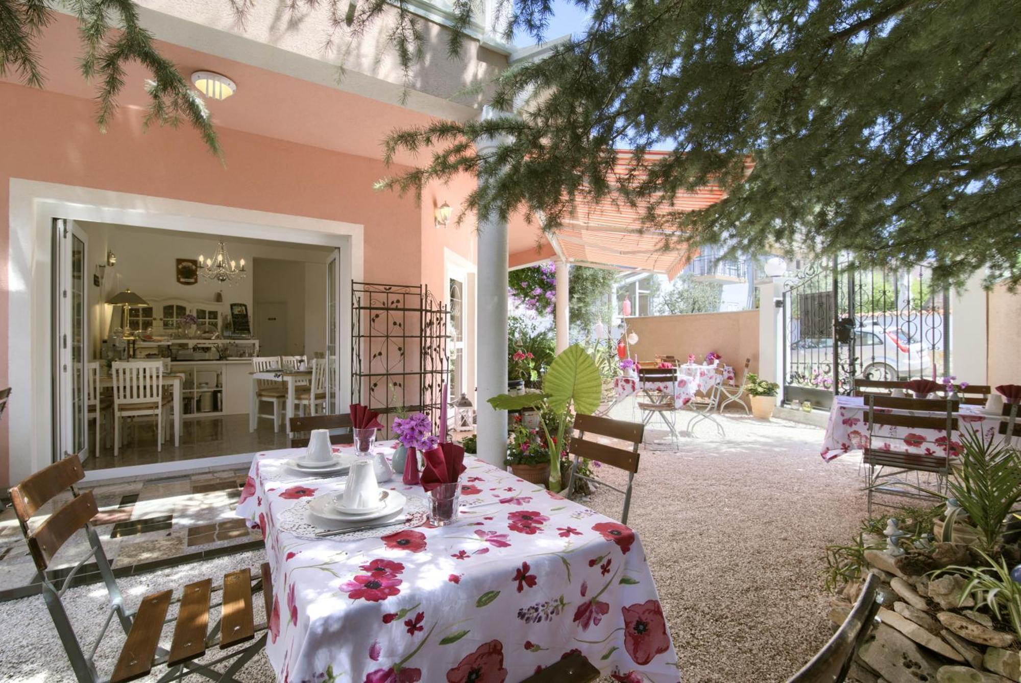 Hotel Villa Vera 2 Fažana エクステリア 写真